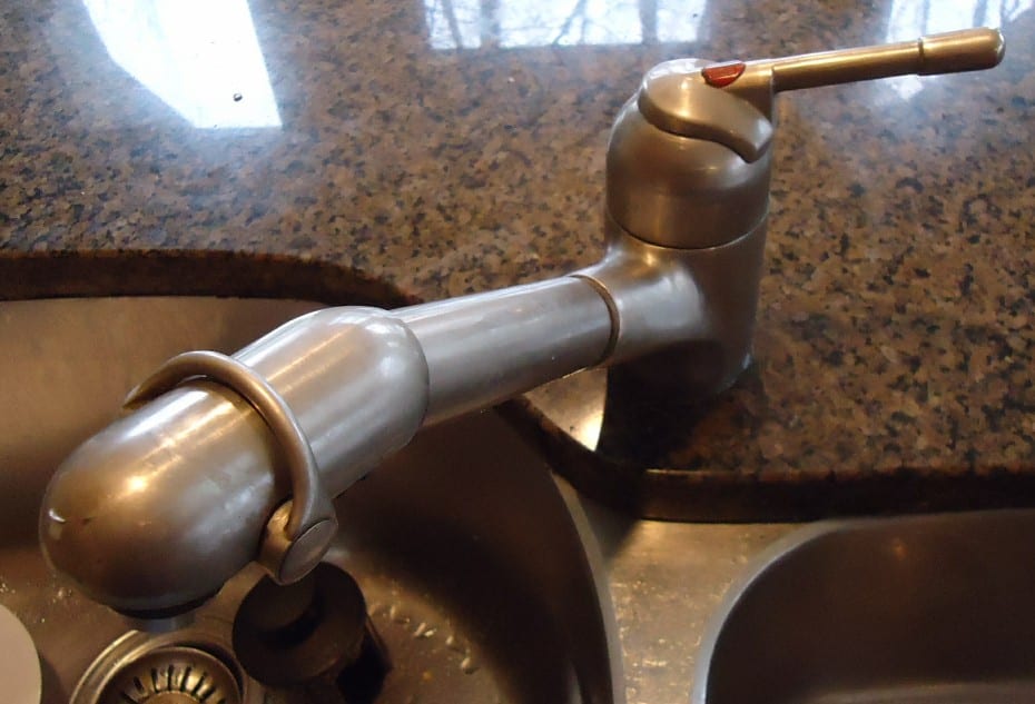 Kitchen faucet and sink basin